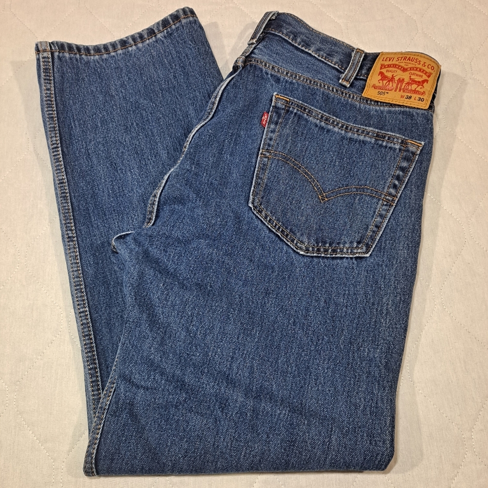 Levi's 505 Classic Men's Jeans 38x30 Blue Denim 5-Pocket Zip-up Straight-Leg